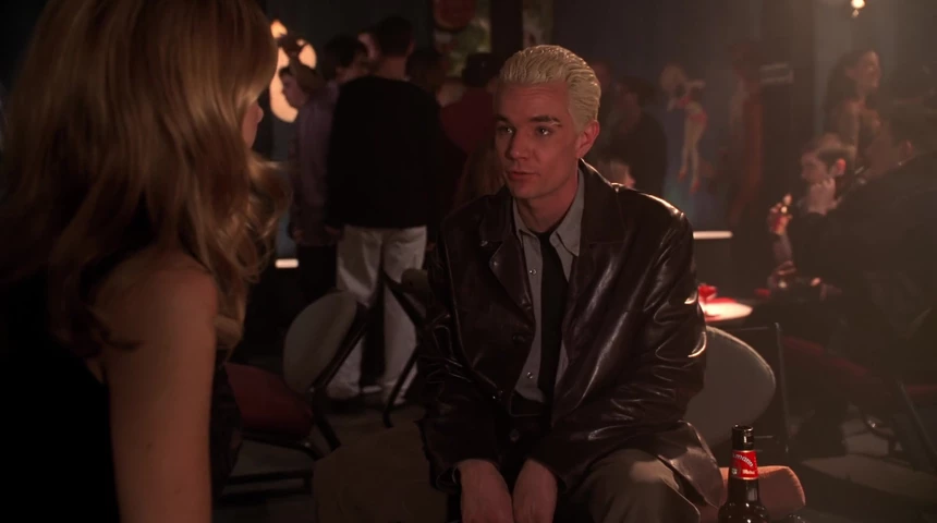 Кадры из сериала Баффи — истребительница вампиров (1997)