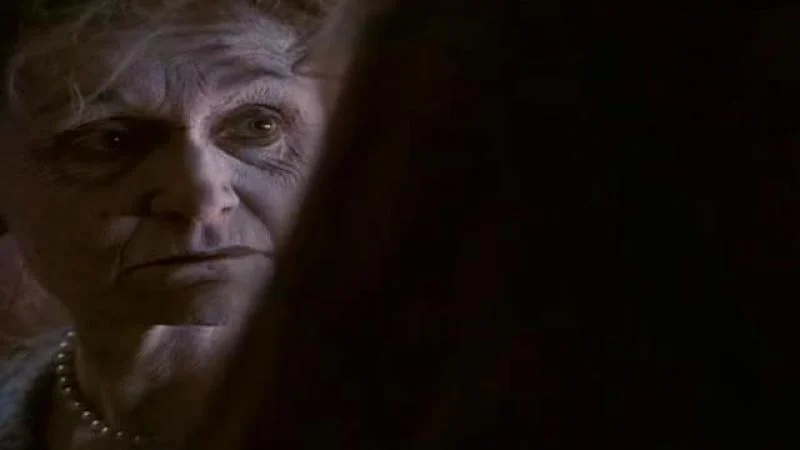 Кадры из сериала Ангел (1999)